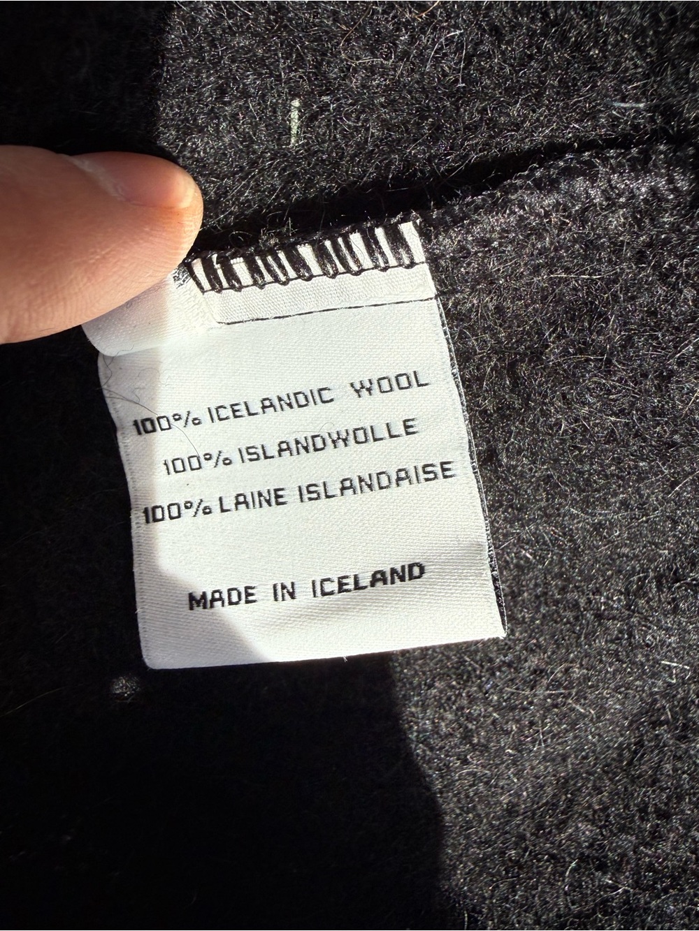Icelandic Open-Front Sweater, women’s, handmade and authentic. - Picture 6 of 6